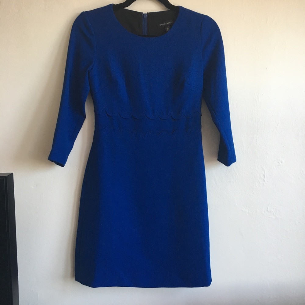 Banana republic blue dress with scallop detail NWT